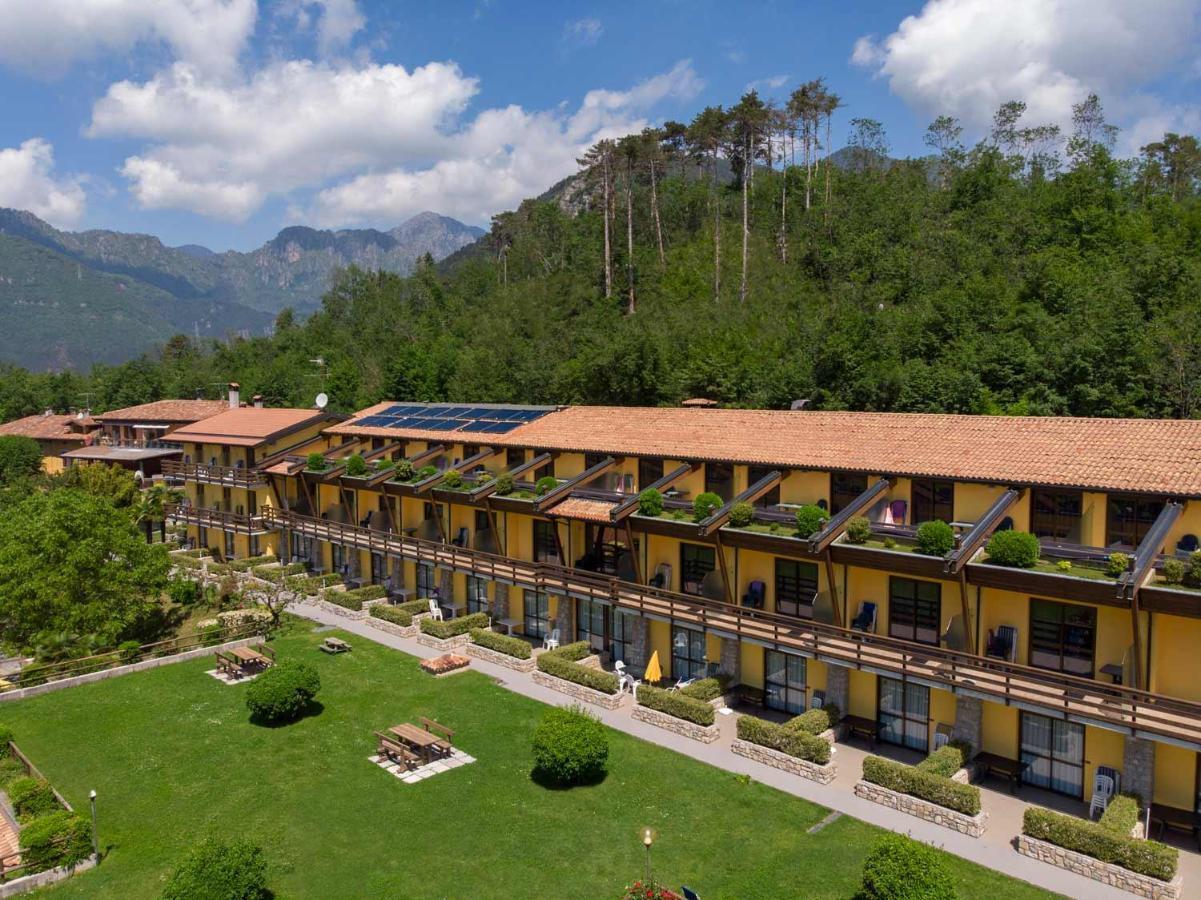 Hotel Residence Campi Tremosine Exterior photo