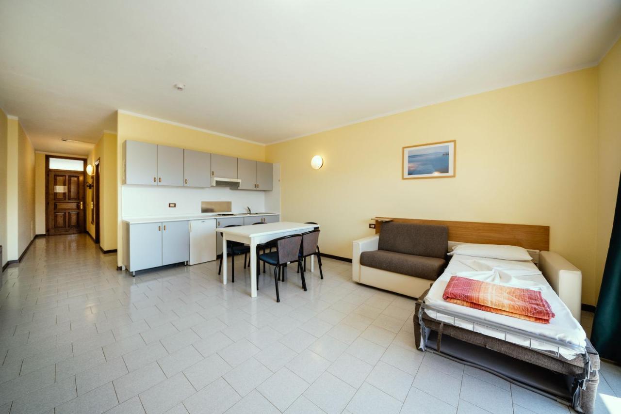 Hotel Residence Campi Tremosine Exterior photo