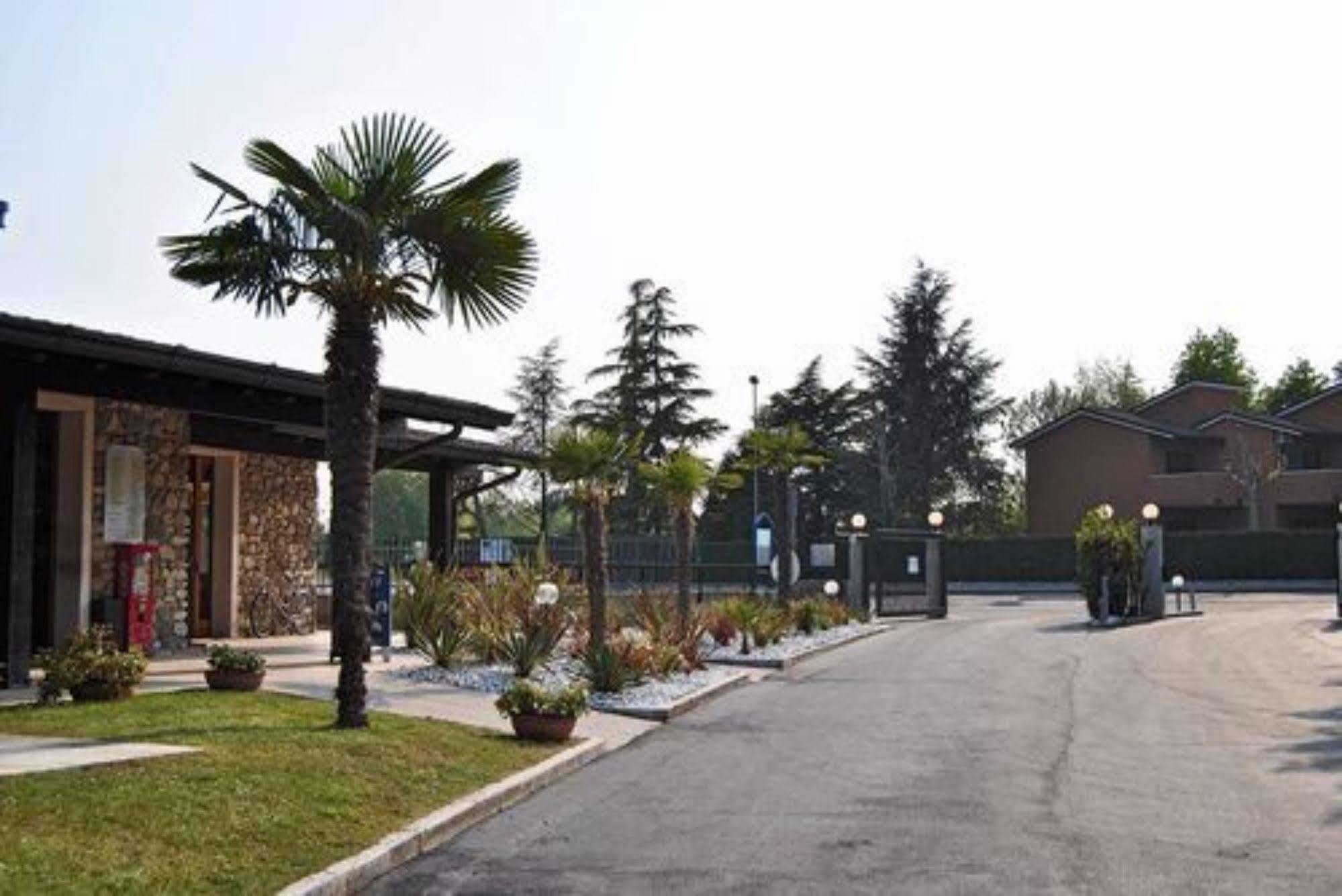 Hotel Residence Campi Tremosine Exterior photo